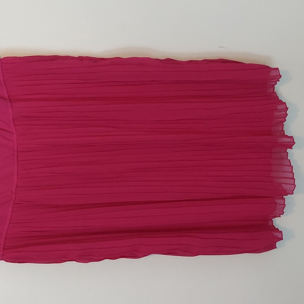 New Glamor Fuchsia Sleeveless Pleated Hem Dress - Picture 4 of 11